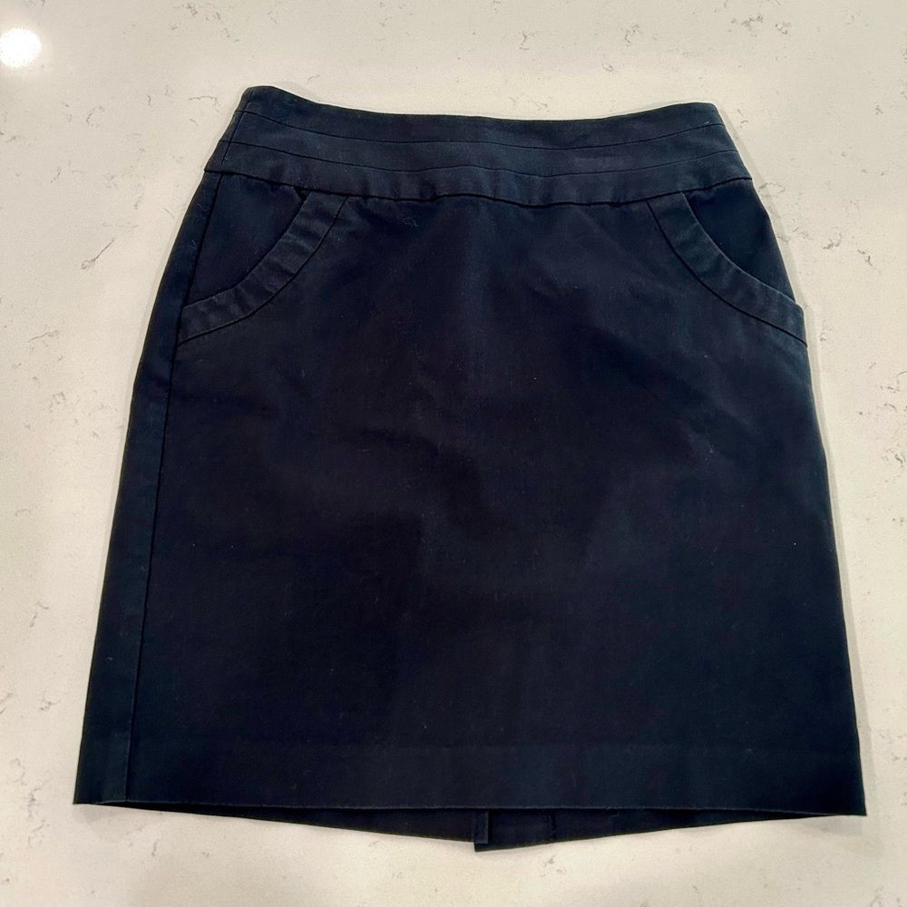 Banana Republic black stretch pencil skirt